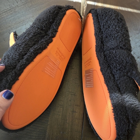 Halloween Black Cat Dearfoams Slippers New Women's 9-10 Indoor/Outdoor - Picture 5 of 7